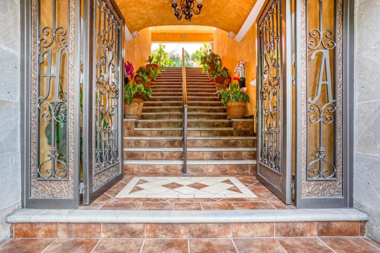 Casa Anturio Hotel Куернавака Екстериор снимка